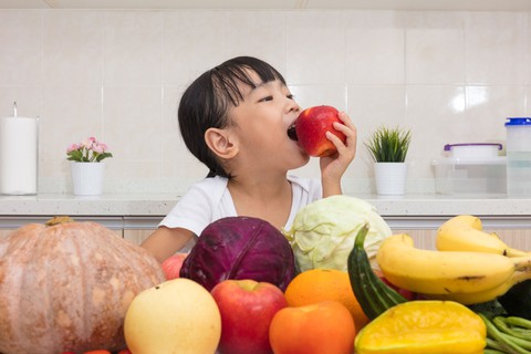 Phụ huynh cần làm gì để phòng tránh dậy thì sớm ở trẻ? - Ảnh 3.