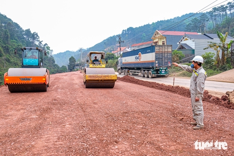 Quốc lộ gần 2.300 tỉ từ Lạng Sơn đi Quảng Ninh dần thành hình - Ảnh 1. quốc lộ - Ảnh 1.