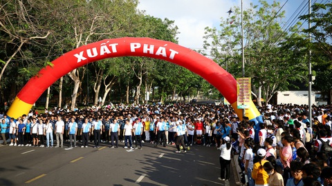 chạy Olympic - Ảnh 1.
