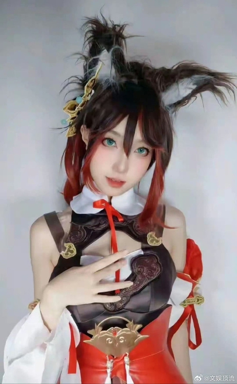 Hoà Minzy nhận bằng khen khi ra Bắc Bling, fan khen chuẩn người con ưu tú của Bắc Ninh - Ảnh 3. Hoà Minzy nhận bằng khen khi ra Bắc Bling, fan khen chuẩn người con ưu tú của Bắc Ninh - Ảnh 3.