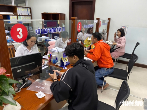 Muốn đổi giấy phép lái xe ở Đà Nẵng, người dân chỉ việc tới bệnh viện - Ảnh 1.