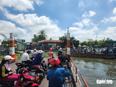 Dân mỏi mòn chờ cầu Giải phóng 9 nối kênh Long Xuyên - Rạch Giá - Ảnh 1.