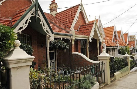 Giá nhà ở Úc bất ngờ tăng lại gần mức cao kỷ lục - Ảnh 1.
