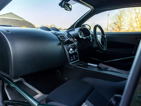 'Ô tô mini Toyota' nhỏ hơn Wuling, giá ngang xe Rolls-Royce - Ảnh 3.