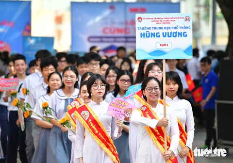 Ngày hội Tự tin vào lớp 10: Học sinh háo hức đến từ sáng sớm - Ảnh 5. lớp 10 - Ảnh 17.
