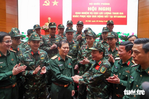 Lực lượng tinh nhuệ của quân đội Việt Nam lên đường sang Myanmar khắc phục hậu quả động đất - Ảnh 7.