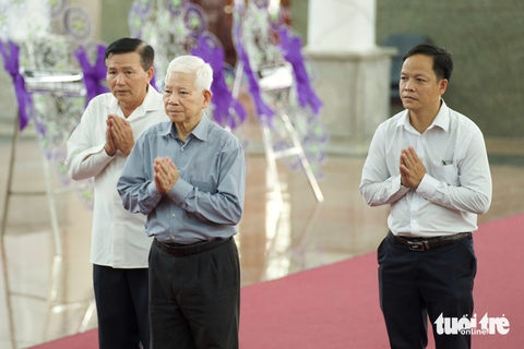 Bí thư Nguyễn Văn Nên viếng nhạc sĩ Lư Nhất Vũ - Ảnh 5. Lư Nhất Vũ - Ảnh 4.