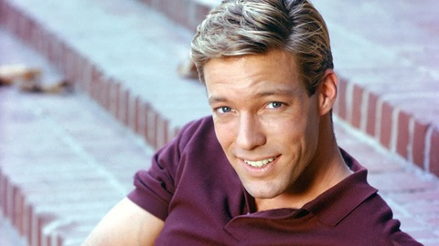 Richard Chamberlain, cha Ralph của 'Tiếng chim hót trong bụi mận gai', qua đời - Ảnh 3. Richard Chamberlain - Ảnh 3.