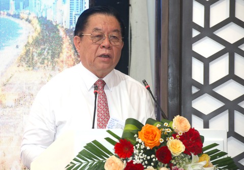 Ông Nguyễn Trọng Nghĩa: Phát huy nguồn lực các tôn giáo cho sự nghiệp phát triển đất nước - Ảnh 1. Phát huy nguồn lực các tôn giáo cho sự nghiệp phát triển đất nước - Ảnh 1.