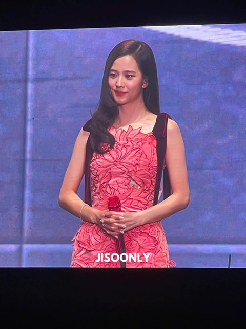 Jisoo - Ảnh 4.
