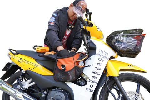 Một ngày giúp đời của