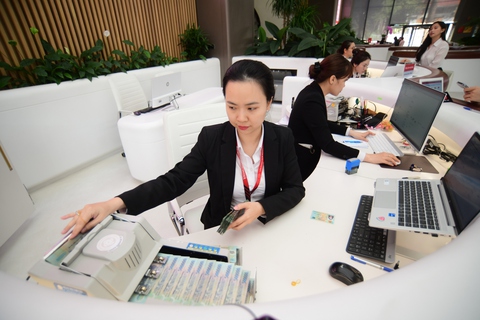 Bố tỉ phú, mẹ top 10 người giàu nhất sàn, tài sản ái nữ 24 tuổi gần 10.000 tỉ - Ảnh 1.