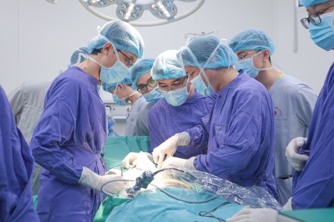 Thiếu nữ 15 tuổi thủng hành tá tràng do áp lực học tập - Ảnh 1. Thiếu nữ 15 tuổi thủng hành tá tràng do áp lực học tập - Ảnh 1.