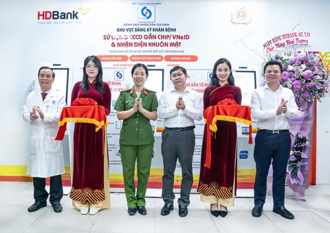 Khám chữa bệnh tiện lợi hơn với Kiosk thông minh HDBank - Ảnh 2.