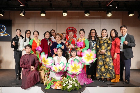 Hai NSND Thanh Hoa, Thanh Ngoan muốn thế hệ trẻ hiểu cội nguồn văn hóa ở đâu - Ảnh 2. Hai NSND Thanh Hoa, Thanh Ngoan muốn thế hệ trẻ hiểu cội nguồn văn hóa ở đâu - Ảnh 2.