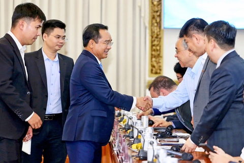 Gỡ điểm nghẽn thủ tục, kinh tế TP.HCM sẽ bứt tốc - Ảnh 1. Gỡ điểm nghẽn thủ tục, kinh tế TP.HCM sẽ bứt tốc - Ảnh 1.