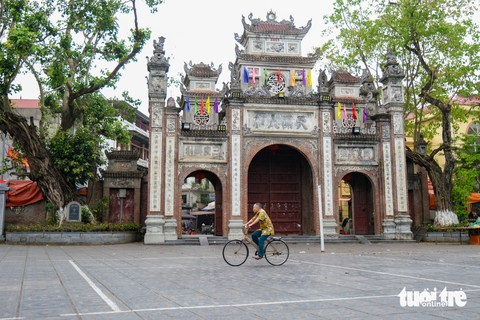 Mở 2 tour du lịch miễn phí, thoải mái check-in các địa danh trong MV 'Bắc Bling' - Ảnh 4. Mở 2 tour du lịch miễn phí, thoải mái check-in các địa danh trong MV 'Bắc Bling' - Ảnh 5.
