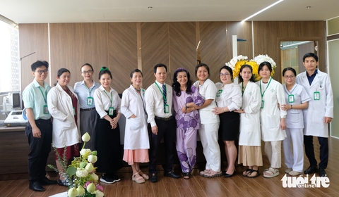 Ngày 8-3, NSND Kim Cương thực hiện điều ý nghĩa cho nghệ sĩ khó khăn - Ảnh 6. Ngày 8-3, NSND Kim Cương thực hiện điều ý nghĩa cho nghệ sĩ khó khăn - Ảnh 6.