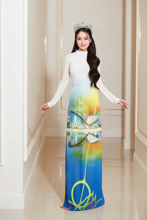 Hoa hậu Lý Kim Thảo diện áo dài gần 200 triệu - Ảnh 1.