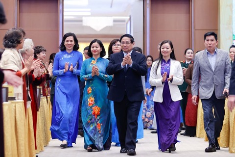 Thủ tướng cảm ơn sự đóng góp, cống hiến đặc biệt quan trọng của toàn thể Phụ nữ Việt Nam - Ảnh 2. Thủ tướng cảm ơn sự đóng góp, cống hiến đặc biệt quan trọng của phụ nữ Việt Nam - Ảnh 2.