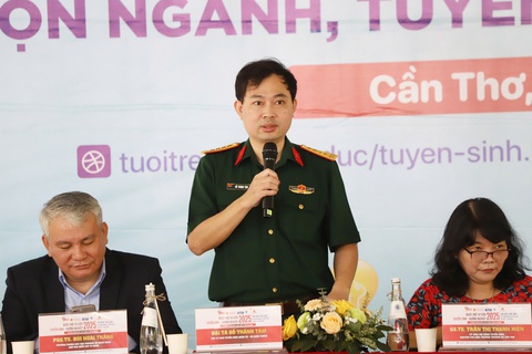 Năm 2025 xét tuyển cao đẳng ra sao? Làm gì để tăng cơ hội đậu ngành y? - Ảnh 11. Năm 2025 xét tuyển cao đẳng ra sao? Làm gì để tăng cơ hội đậu ngành y? - Ảnh 11.