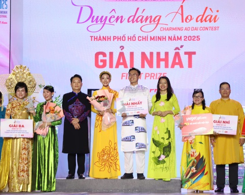 Hội Liên hiệp Phụ nữ quận 3 giành giải nhất Duyên dáng Áo dài TP.HCM - Ảnh 3. Hội Liên hiệp Phụ nữ quận 3 giành giải nhất Duyên dáng Áo dài TP.HCM - Ảnh 3.