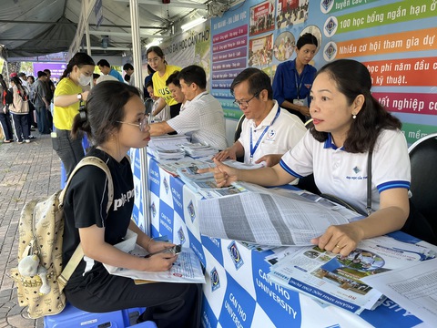 Sốt ruột chờ quy chế tuyển sinh - Ảnh 4. Sốt ruột chờ quy chế tuyển sinh - Ảnh 3.