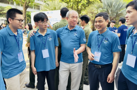Kỳ thi Olympic toán học sinh viên toàn quốc tổ chức tại miền Nam sau 22 năm - Ảnh 1.