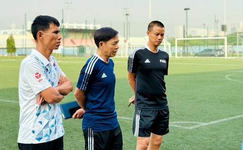 Cựu phó trưởng Ban trọng tài VFF bị đình chỉ hoạt động bóng đá 2 năm - Ảnh 2.