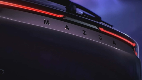 Mazda EZ-60 - Ảnh 10.