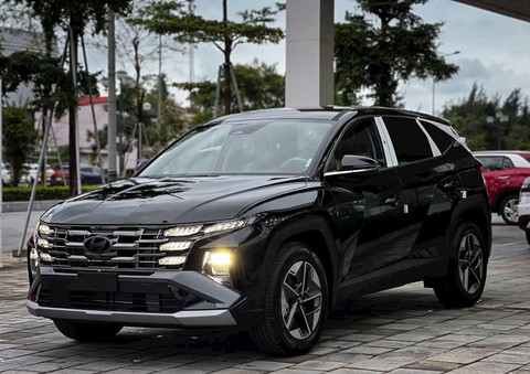 Tin tức giá xe: Hyundai Tucson giảm giá đến 80 triệu tại đại lý - Ảnh 1.