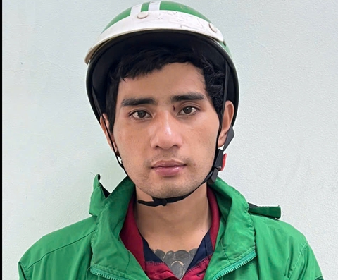 Bắt thanh niên giả xe ôm công nghệ gây ra 7 vụ trộm cắp tài sản - Ảnh 1. xe ôm công nghệ - Ảnh 1.