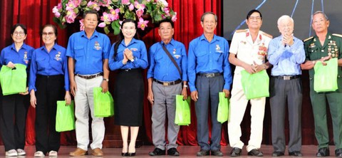 Người trẻ của những ngày tháng tư lịch sử - Ảnh 2. thống nhất đất nước - Ảnh 2.