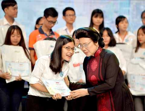 Giáo sư Phan Lương Cầm, người gieo mầm cho Tiếp sức đến trường - Ảnh 1.