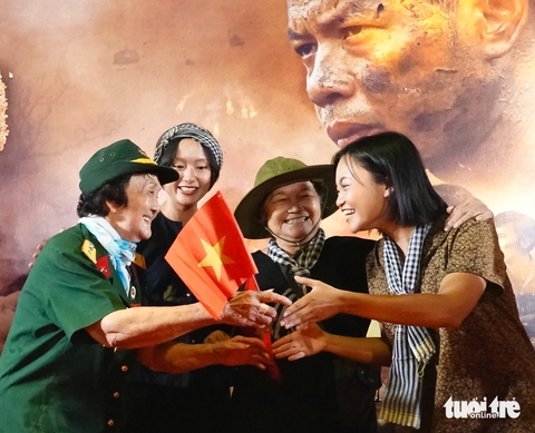 Bùi Thạc Chuyên xin lỗi, chuyện tình Ba Hương - Tư Đạp trong 'Địa đạo' có thật không? - Ảnh 4. Bùi Thạc Chuyên xin lỗi, chuyện tình Ba Hương và Tư Đạp trong 'Địa đạo' có thật không? - Ảnh 4.
