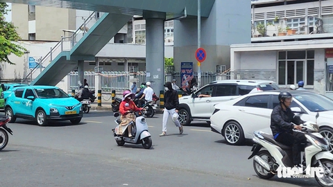 đi bộ - Ảnh 5.