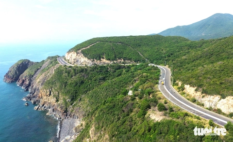 Cung đường ven biển nối Khánh Hòa - Ninh Thuận 'đẹp như tranh', thúc đẩy phát triển du lịch, kinh tế - Ảnh 1. Khánh Hòa - Ảnh 1.