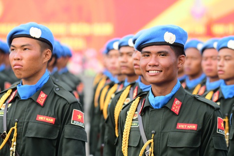 Sáng nay tổng hợp luyện diễu binh, diễu hành ở sân bay Biên Hòa - Ảnh 3.