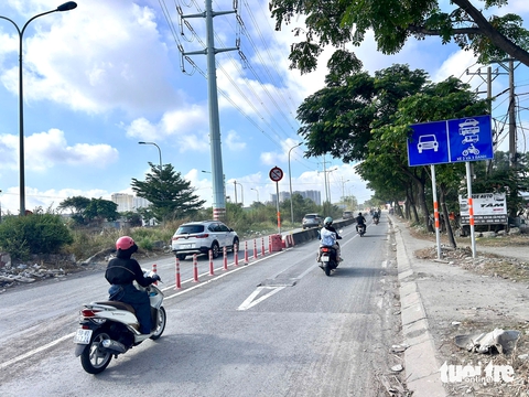 Xóa 'điểm đen' tai nạn cầu Kênh Một Tấn trên đường Võ Chí Công - Ảnh 2.