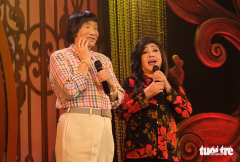 Minh Vương âu yếm hôn tay Lệ Thủy trong Tình nồng quê hương - Ảnh 1. Minh Vương - Ảnh 1.