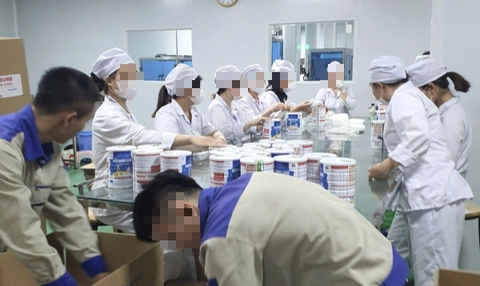 Đường dây sản xuất gần 600 loại sữa bột giả hoạt động ra sao? - Ảnh 2.