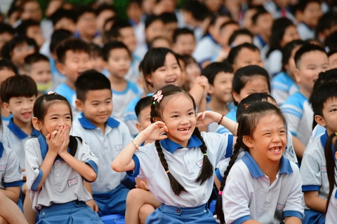 Báo Tuổi Trẻ tổ chức chương trình kỹ năng phòng tránh bạo lực học đường - Ảnh 1.