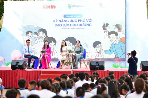 Báo Tuổi Trẻ tổ chức chương trình kỹ năng phòng tránh bạo lực học đường - Ảnh 3.