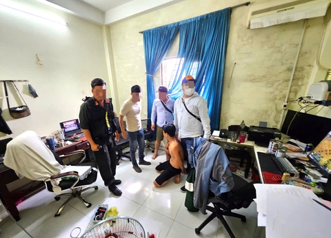 làm giả - Ảnh 1.