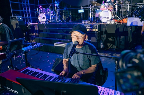 Thanh Lam và Quốc Trung khiến khán giả cười to ở Dạ hội cựu sinh viên thủ đô - Ảnh 4. Thanh Lam - Ảnh 9.