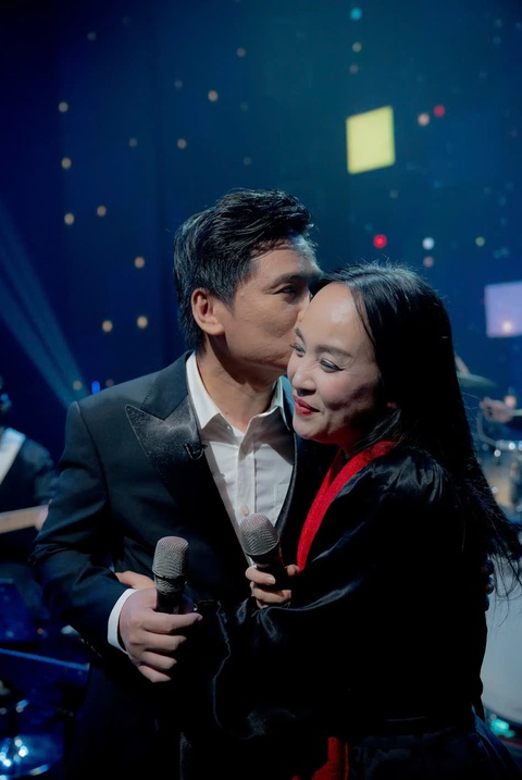 Tấn Minh kể chuyện tình 'tóe lửa' với Huyền chèo nhờ album 'Bức thư tình đầu tiên' - Ảnh 5.