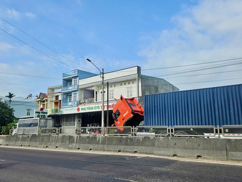 xe container - Ảnh 1.