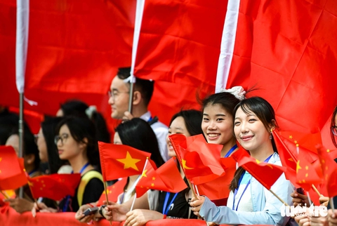Những hình ảnh ngày làm việc đầu tiên của Tổng Bí thư, Chủ tịch Trung Quốc Tập Cận Bình tại Việt Nam - Ảnh 4.