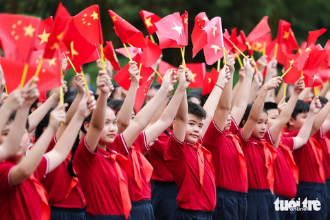 Những hình ảnh ngày làm việc đầu tiên của Tổng Bí thư, Chủ tịch Trung Quốc Tập Cận Bình tại Việt Nam - Ảnh 7.
