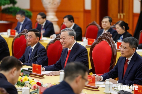 Những hình ảnh ngày làm việc đầu tiên của Tổng Bí thư, Chủ tịch Trung Quốc Tập Cận Bình tại Việt Nam - Ảnh 17.
